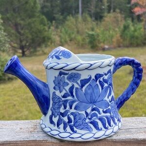 Blue and White Porcelain Morning Glory Watering Can